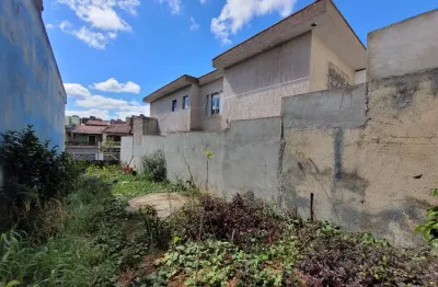 Terreno à venda na Rua Fernando Pessoa, 02, Parque Marajoara, Santo André