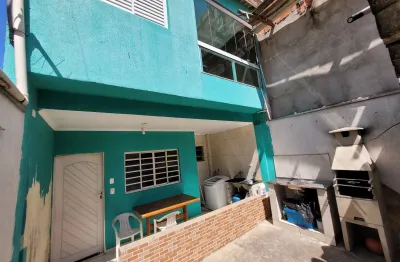 Sobrado à venda com 10 vagas no parque são vicente, mauá, sp.