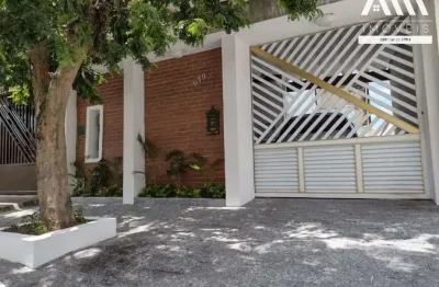 Espaçoso Sobrado à Venda no Tupiry, Praia Grande - 3 Quartos e 4 Vagas