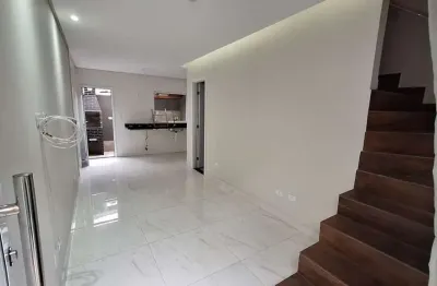 Sobrado em condomínio para venda em praia grande, aviação, 2 dormitórios, 2 banheiros, 1 vaga