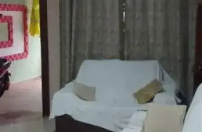 Casa Térrea á venda 3 dormitórios, 2 vagas de garagem - bairro Guilhermina, Praia Grande/SP