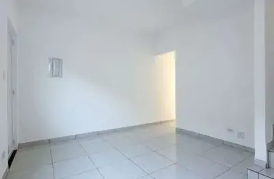 Sobrado em condomínio a venda no Parque das Américas em Praia Grande.