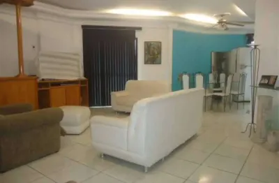 Cobertura com 3 dormitórios à venda, 230 m² por R$ 1.800.000,00 - Canto do Forte - Praia Grande/SP