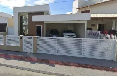 Casa para venda em palhoça, pedra branca, 3 dormitórios, 1 suíte, 2 banheiros, 2 vagas