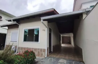 Casa para venda em palhoça, madri, 2 dormitórios, 2 banheiros, 2 vagas