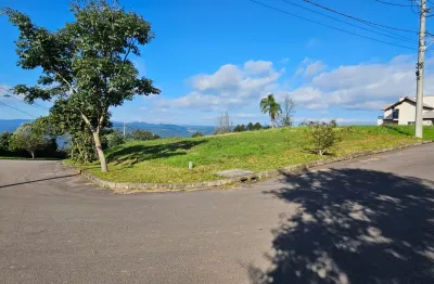 Lindo terreno de esquina com vista para o vale em nova petrópólis na serra gaúcha