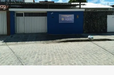 Casa com 210m² - 3 quartos - Venda - Cordeiro - Recife - Pernambuco