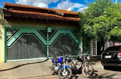 Casa com 3 quartos à venda na Rua 42, Jardim Alvorada, Barretos