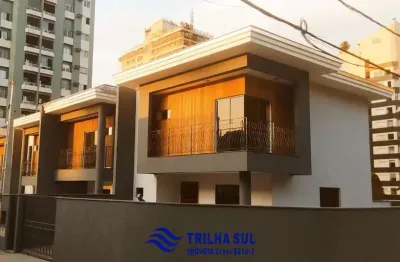 Casa com 3 quartos à venda na Henrique Jorge Vogelsanger, 276, América, Joinville