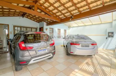 Casa com 3 quartos à venda na Avenida Artemio Dorsa, 421, Jardim São José, Bragança Paulista