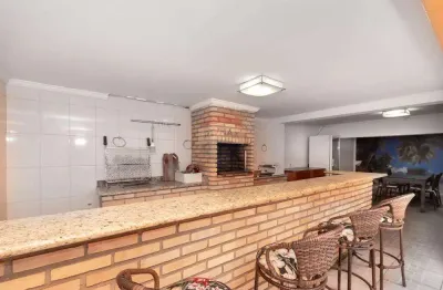 Sobrado à venda no jabaquara | 4 dormitórios (4 suítes) | 4 vagas | 228m² de área construída