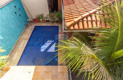 Dois lindos sobrados no mesmo terreno, com piscina na estação conceição do metrô!