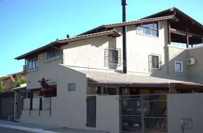 Casa comercial para alugar na rua joão pacheco da costa, 220, lagoa da conceição, florianópolis por r$ 7.500
