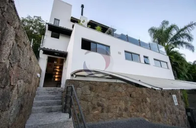 Casa com 3 quartos para alugar na rua joão henrique gonçalves, 313, lagoa da conceição, florianópolis por r$ 12.800