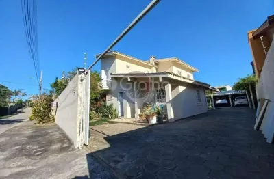 Casa com 4 quartos para alugar na rua pinguim, 56, campeche, florianópolis por r$ 7.200