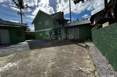 Casa com 3 quartos para alugar na servidão natureza, 190, campeche, florianópolis por r$ 8.500