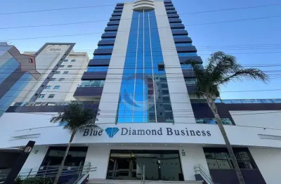 Sala comercial para alugar na rua idalina pereira dos santos, 67, agronômica, florianópolis por r$ 5.800