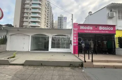 Casa comercial para alugar na rua delamar josé da silva, 168, kobrasol, são josé por r$ 12.500