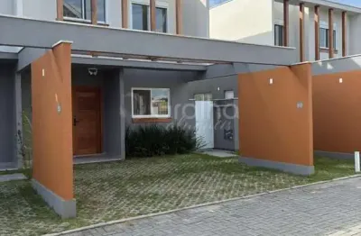 Casa em condomínio fechado com 3 quartos para alugar na Rua Sagrado Coração de Jesus, 812, Morro das Pedras, Florianópolis por R$ 7.700