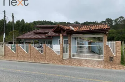 Casa com 3 quartos à venda no Centro, Penha 