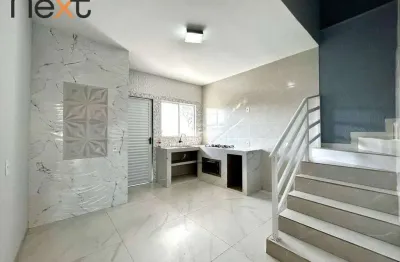 Sobrado aconchegante em piçarras: conforto e praticidade próximo à nereu ramos!