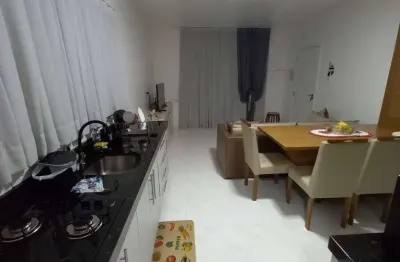 Apartamento mobiliado em penha: seu refúgio a 400 metros da praia!