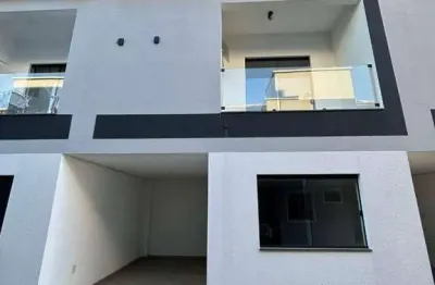 Sobrado em condomínio fechado – conforto e praticidade em localização estratégica