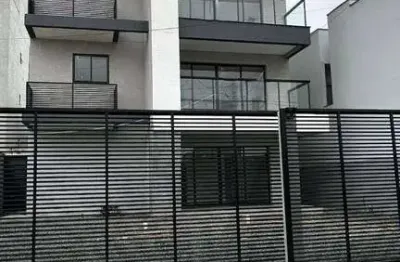 Viva perto do mar com conforto e praticidade em balneário piçarras