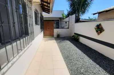 Casa completa em penha: lazer duplo, edícula, energia solar e estrutura para ampliar!