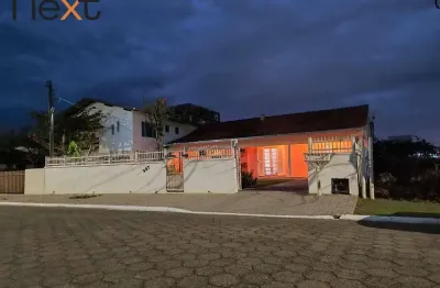 Oportunidade única: casa a 350m da praia central de navegantes!