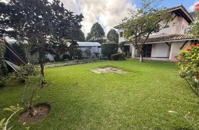 Casa com 4 quartos à venda na avenida praia de pajussara, s/n, 88888, vilas do atlantico, lauro de freitas por r$ 950.000