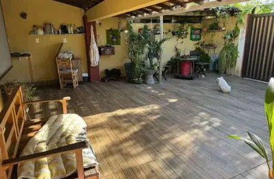 Casa com 2 quartos à venda na avenida praia de pajussara, s/n, 877, vilas do atlantico, lauro de freitas por r$ 600.000