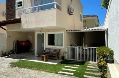 Casa com 3 quartos à venda na rua joão marques oliveira, 9889, buraquinho, lauro de freitas por r$ 680.000