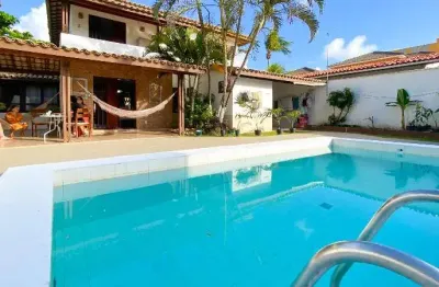 Casa com 4 quartos à venda na rua valter laudano guimarães, 654, ipitanga, lauro de freitas por r$ 990.000