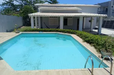 Casa com 4 quartos à venda na rua maraú, 8788, ipitanga, lauro de freitas por r$ 900.000