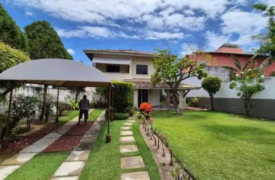 Casa com 4 quartos à venda na avenida praia de pajussara, s/n, 878, vilas do atlantico, lauro de freitas por r$ 950.000