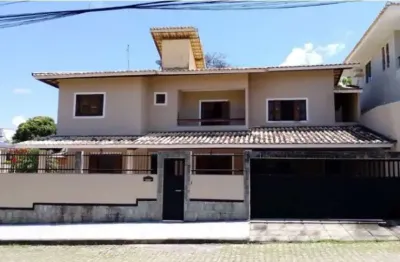 Casa em condomínio fechado com 3 quartos à venda na Rua Priscila B Dutra, 544, Buraquinho, Lauro de Freitas por R$ 880.000