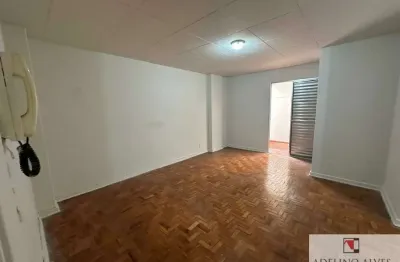 Vendo apartamento no térreo com 26,00 mts, 1 dormitório