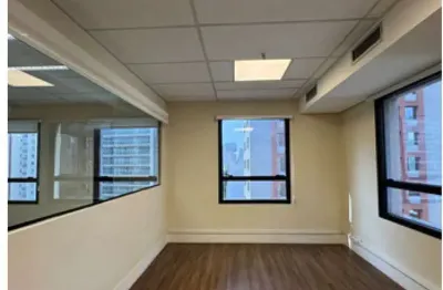 Conjunto comercial para locação na vila olimpia , 3 salas e 76 m ²