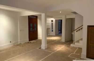 Casa com 5 quartos à venda na Rua Gracindo de Sá, 57, Jardim Paulistano, São Paulo