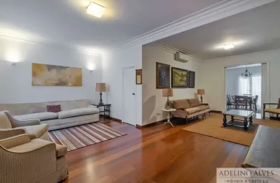 Casa com 3 quartos à venda na Rua Bucareste, 60, Jardim Europa, São Paulo