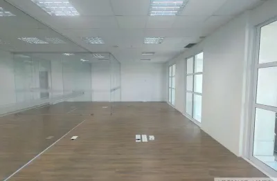 Sala comercial com 3 salas para alugar na Avenida Doutor Chucri Zaidan, 1550, Vila Cordeiro, São Paulo