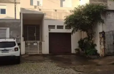Vendo casa de vila santo amaro, com 300 mts, de construção