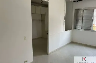 Kitnet / Stúdio para alugar na Alameda dos Maracatins, 971, Moema, São Paulo