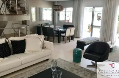 Casa em condomínio fechado com 6 quartos à venda na Rua Cristóvão Pereira, 170, Campo Belo, São Paulo