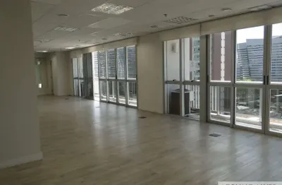 Sala comercial para alugar na Rua Enxovia, 472, Vila São Francisco (Zona Sul), São Paulo, 400 m2 por R$ 36.000