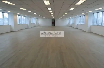 Excelente conjunto comercial no Morumbi Square, ideal para escritórios e consultórios.