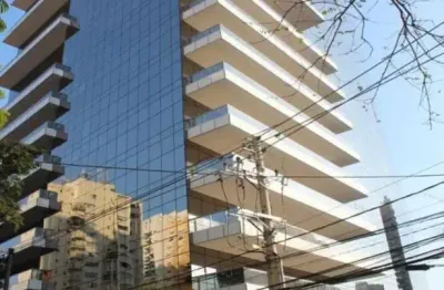 Laje comercial AAA (755m²) a 500m da Av. Juscelino Kubitscheck, disponível para venda e locação.