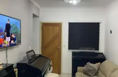 Casa em Condominio Fechado, com 2 dormitorios a venda na Saude.