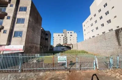 Casa comercial à venda no Cancelli, Cascavel 
